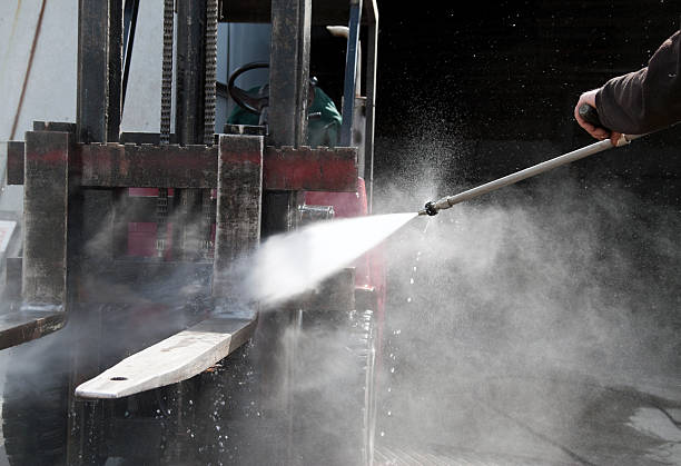 Why Choose Our Certified Pressure Washing Experts for Your Project Needs in New Market, MD?