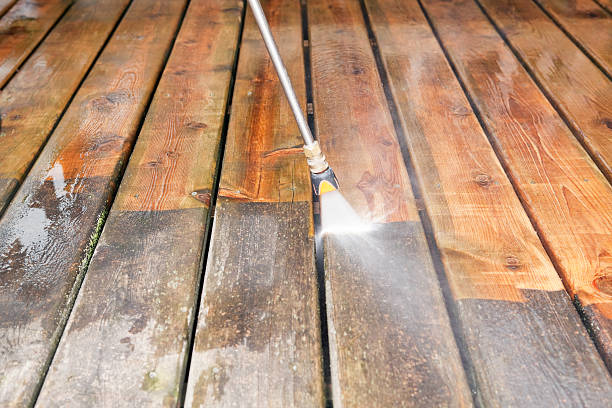 Best Deck Cleaning Services  in New Market, MD